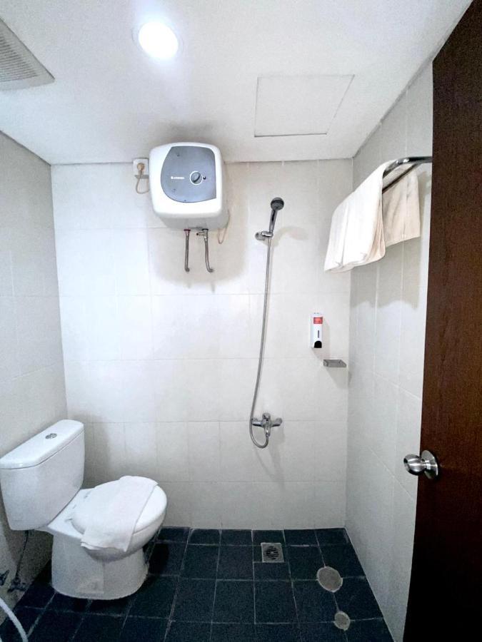 Skyland City Hotel Jatinangor Cilimus Eksteriør billede