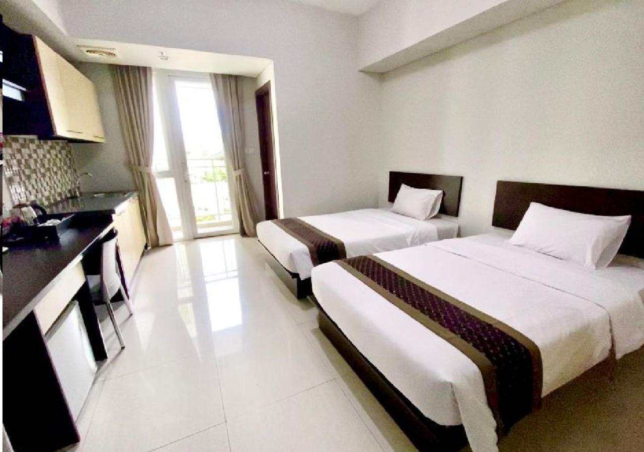 Skyland City Hotel Jatinangor Cilimus Eksteriør billede